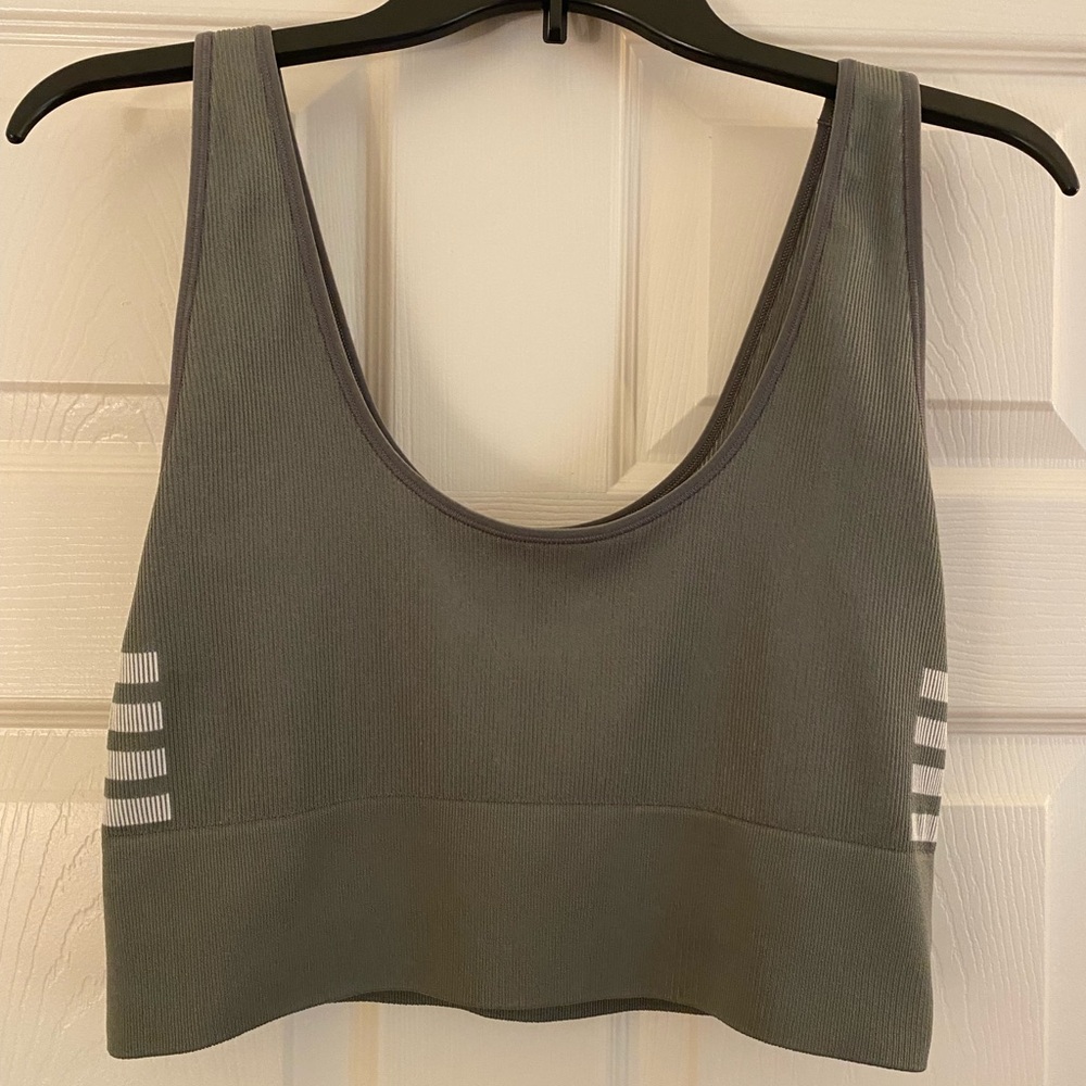 Outdoor Voices XL sports bra NWOT